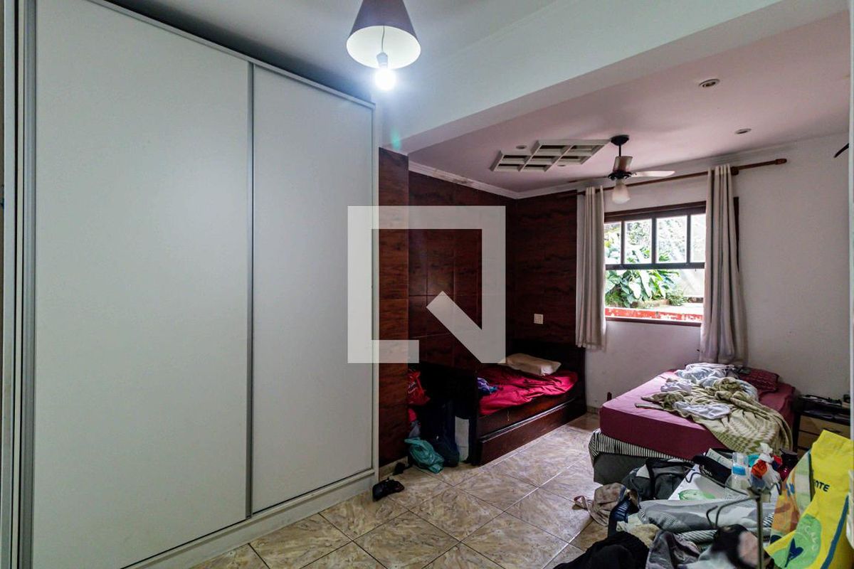 Casa, 3 quartos, 253 m² - Foto 10