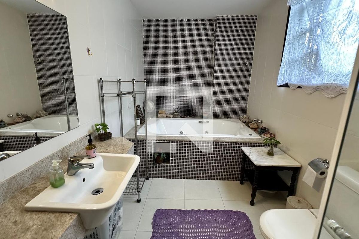 Casa, 5 quartos, 300 m² - Foto 48