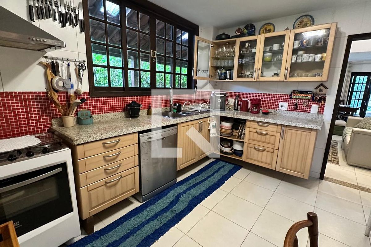 Casa, 5 quartos, 300 m² - Foto 110