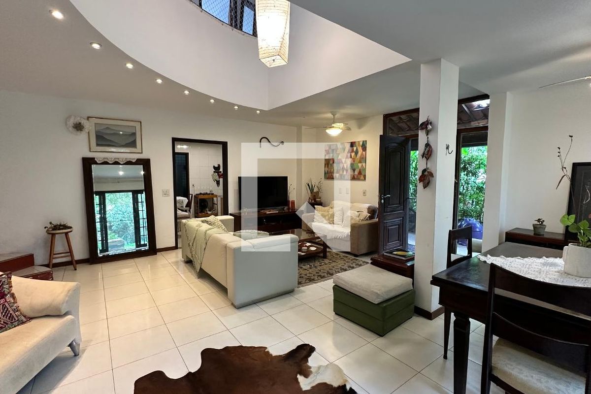 Casa, 5 quartos, 300 m² - Foto 4
