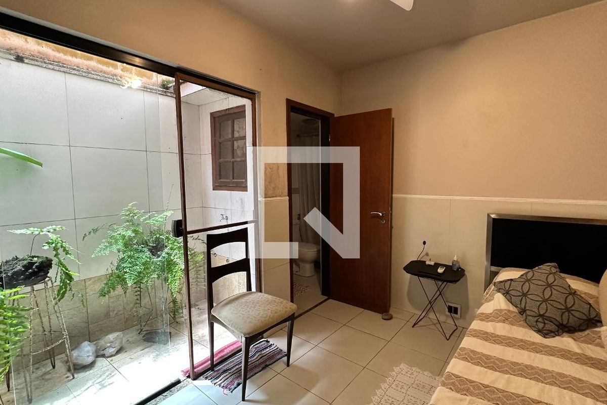 Casa, 5 quartos, 300 m² - Foto 20