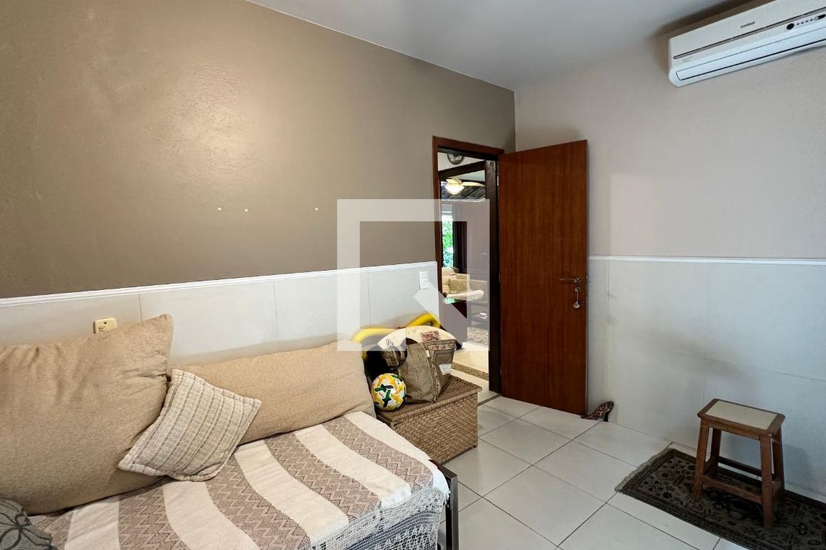 Casa, 5 quartos, 300 m² - Foto 24