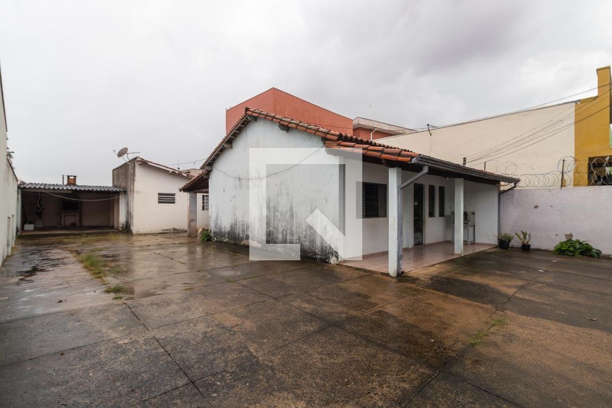 Casa à Venda - Taquaral, 2 Quartos,  175 m2 em , Campinas - sp | SoloBR