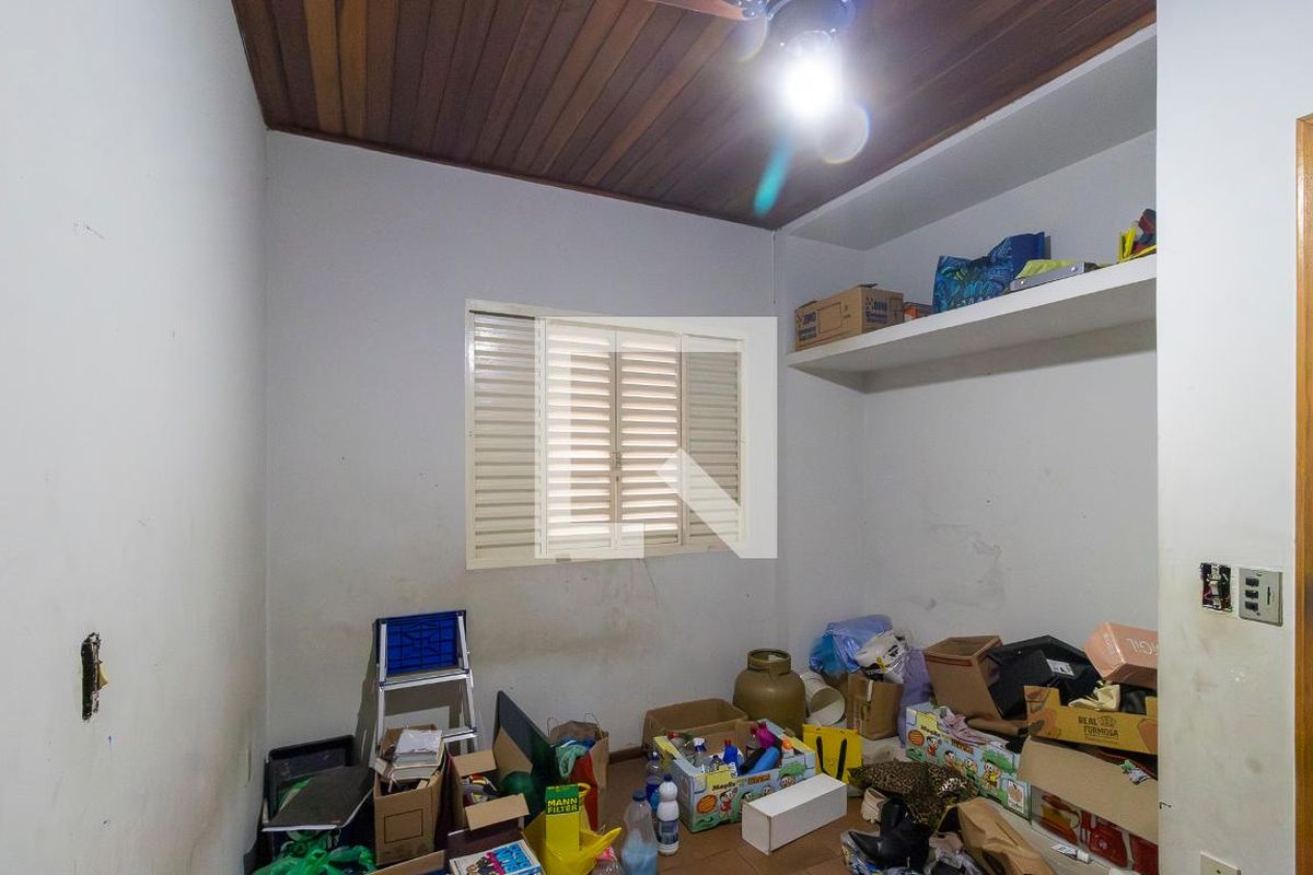Casa à Venda - Taquaral, 2 Quartos,  175 m2 em , Campinas - sp | SoloBR