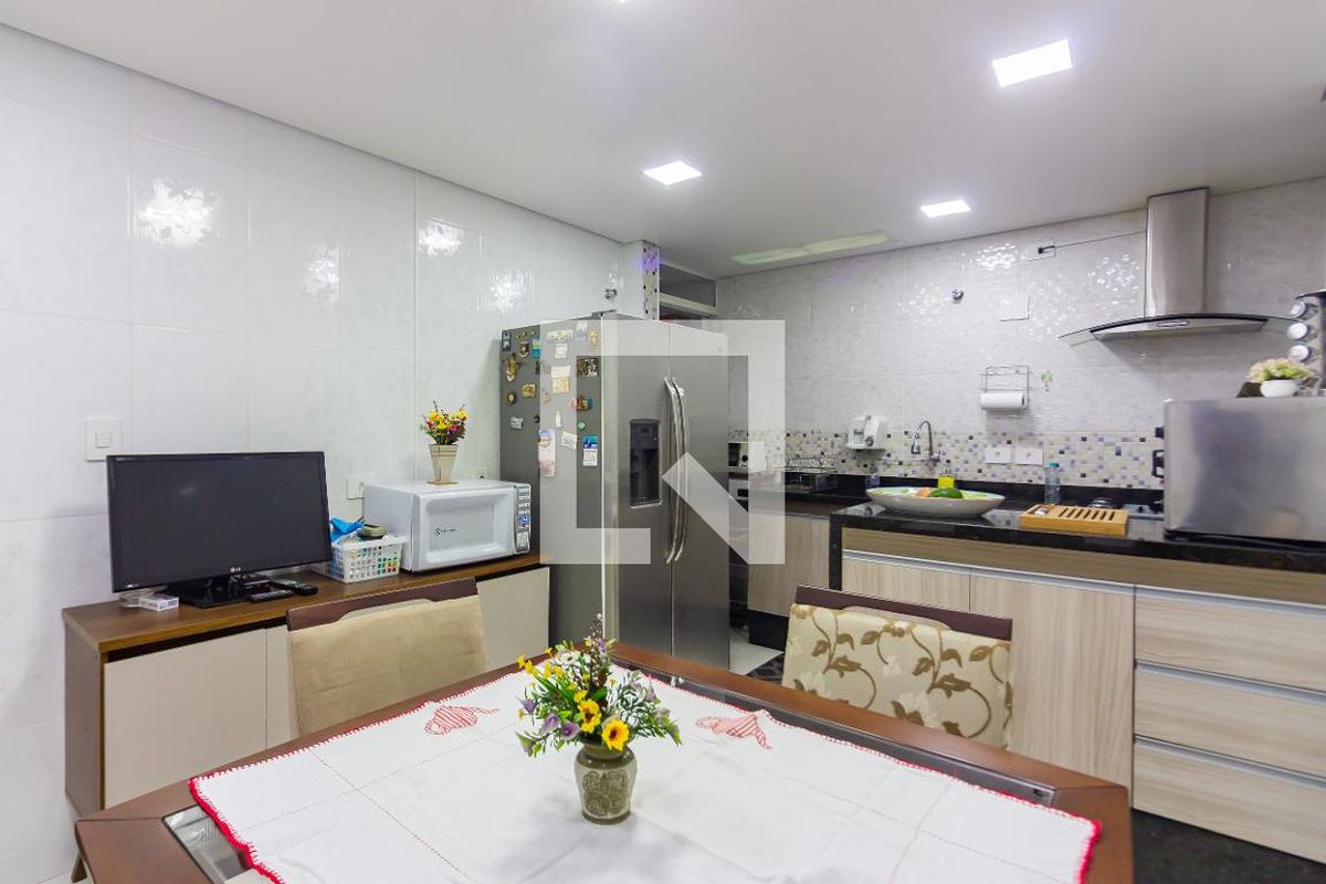 Casa, 2 quartos, 220 m² - Foto 50