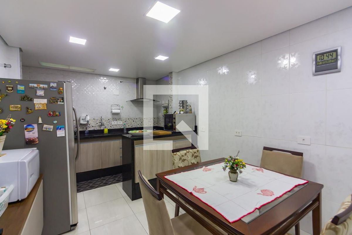Casa, 2 quartos, 220 m² - Foto 48