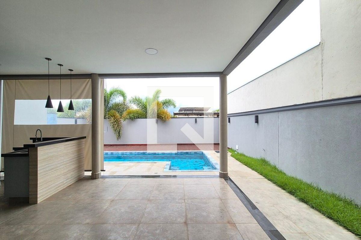 Casa à Venda - Swiss Park, 3 Quartos,  280 m2 em , Campinas - sp | SoloBR
