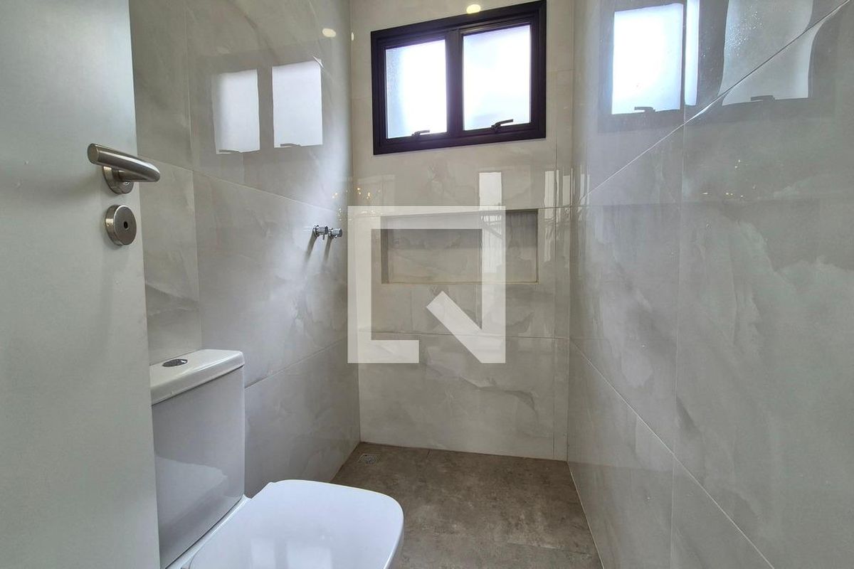 Casa à Venda - Swiss Park, 3 Quartos,  280 m2 em , Campinas - sp | SoloBR