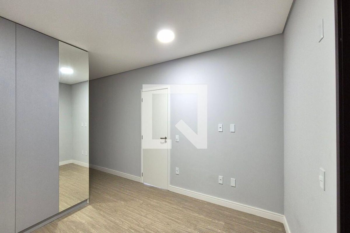 Casa à Venda - Swiss Park, 3 Quartos,  280 m2 em , Campinas - sp | SoloBR