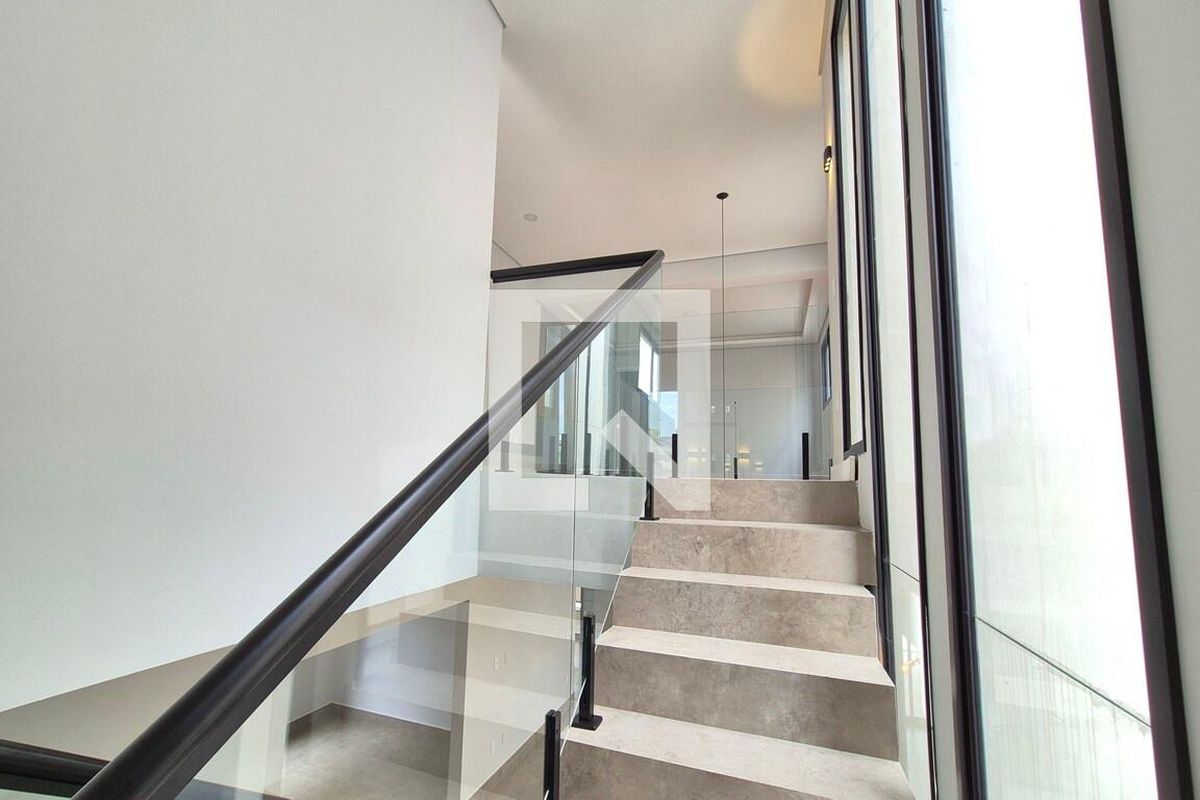 Casa à Venda - Swiss Park, 3 Quartos,  280 m2 em , Campinas - sp | SoloBR