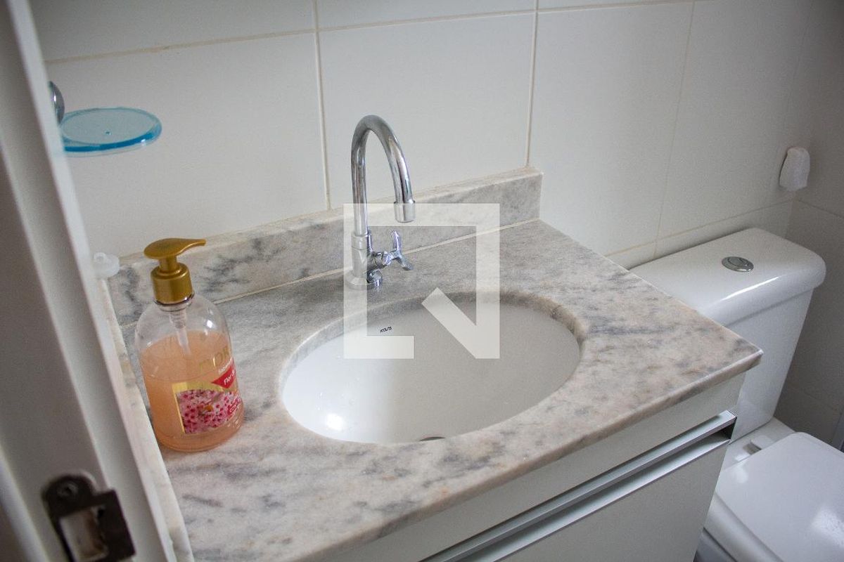 Casa à Venda - Jardim do Lago, 2 Quartos,  50 m2 em , Campinas - sp | SoloBR