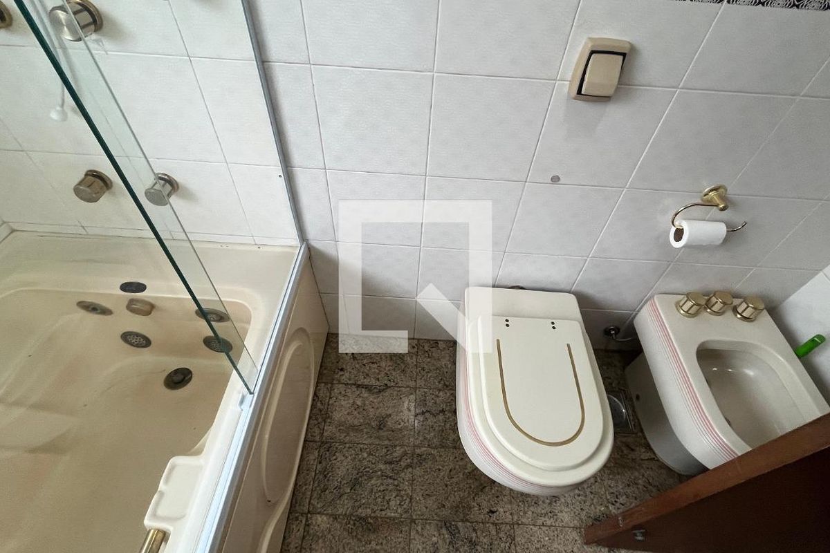 Casa à Venda - Guanabara, 5 Quartos,  345 m2 em , Campinas - sp | SoloBR