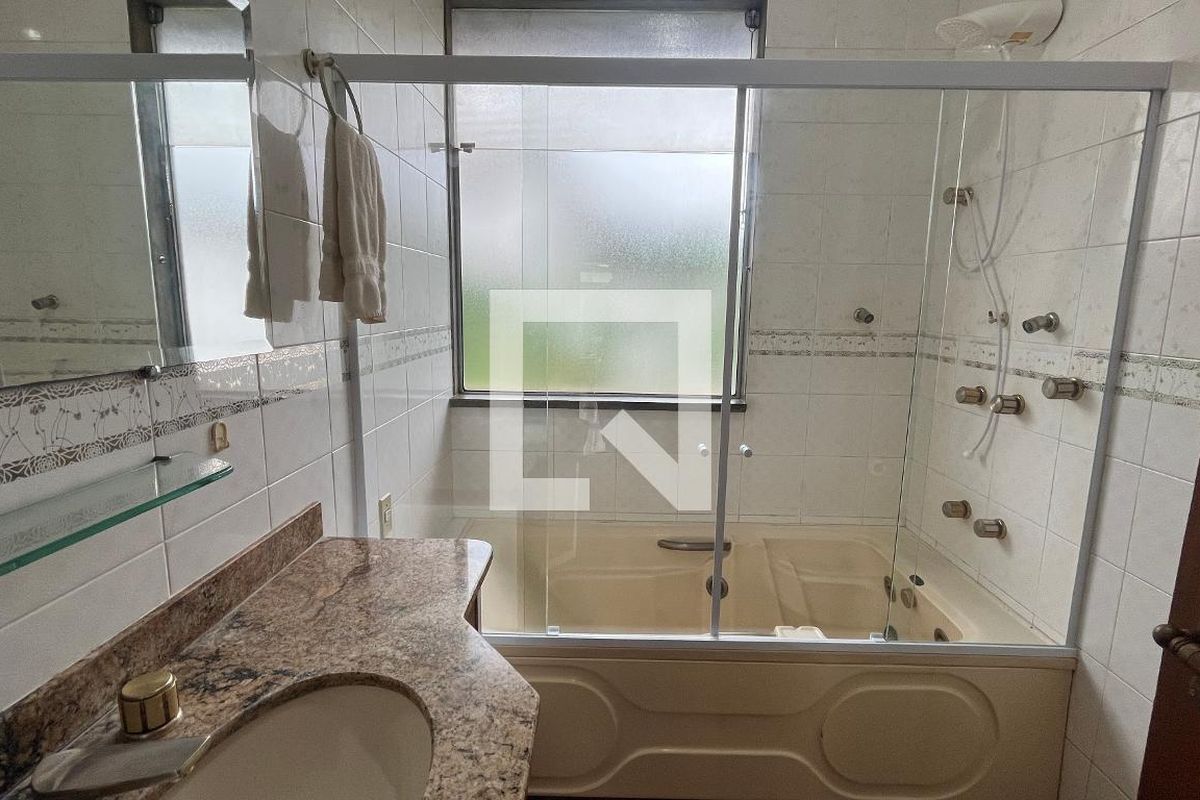Casa à Venda - Guanabara, 5 Quartos,  345 m2 em , Campinas - sp | SoloBR