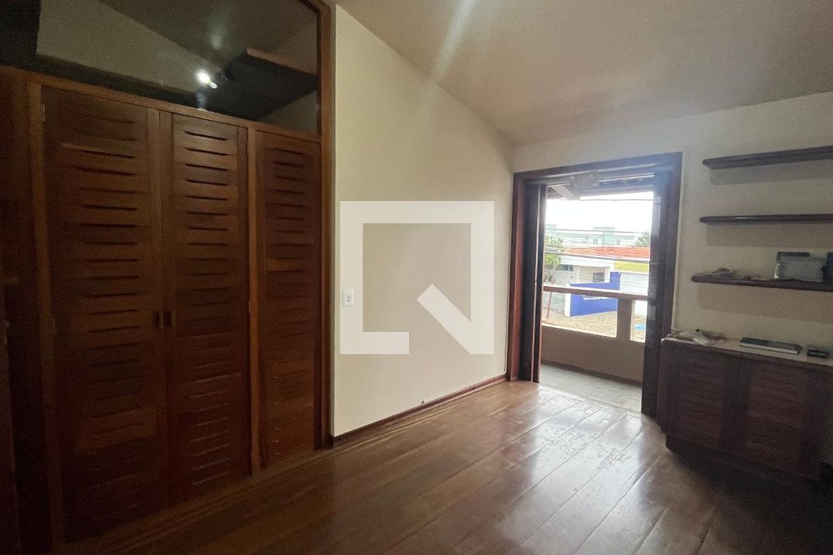 Casa à Venda - Guanabara, 5 Quartos,  345 m2 em , Campinas - sp | SoloBR