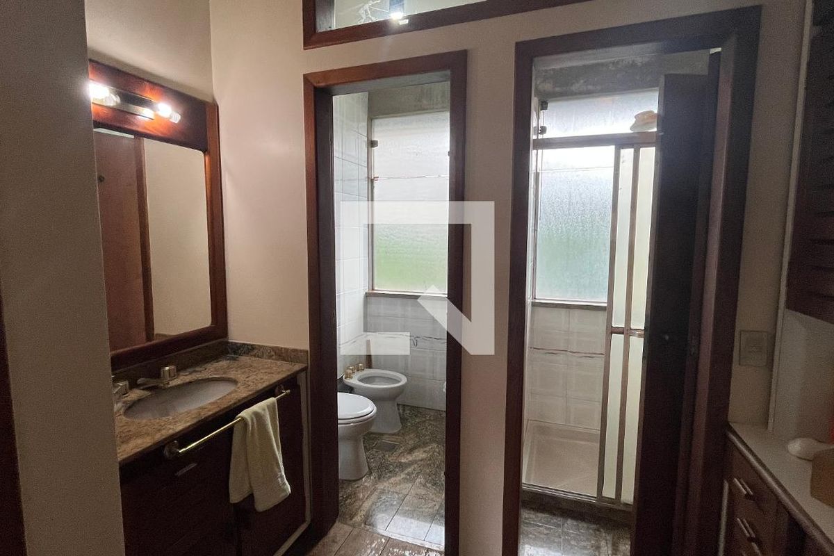 Casa à Venda - Guanabara, 5 Quartos,  345 m2 em , Campinas - sp | SoloBR