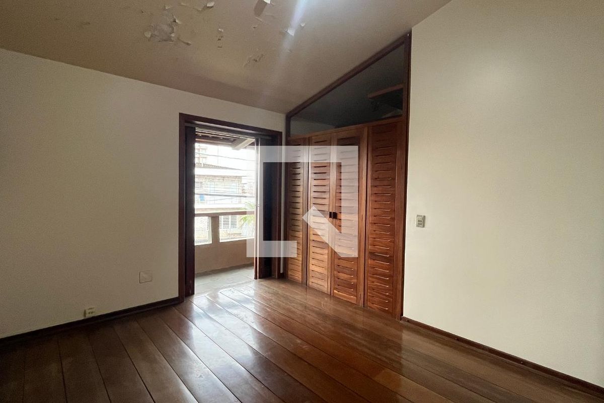 Casa à Venda - Guanabara, 5 Quartos,  345 m2 em , Campinas - sp | SoloBR