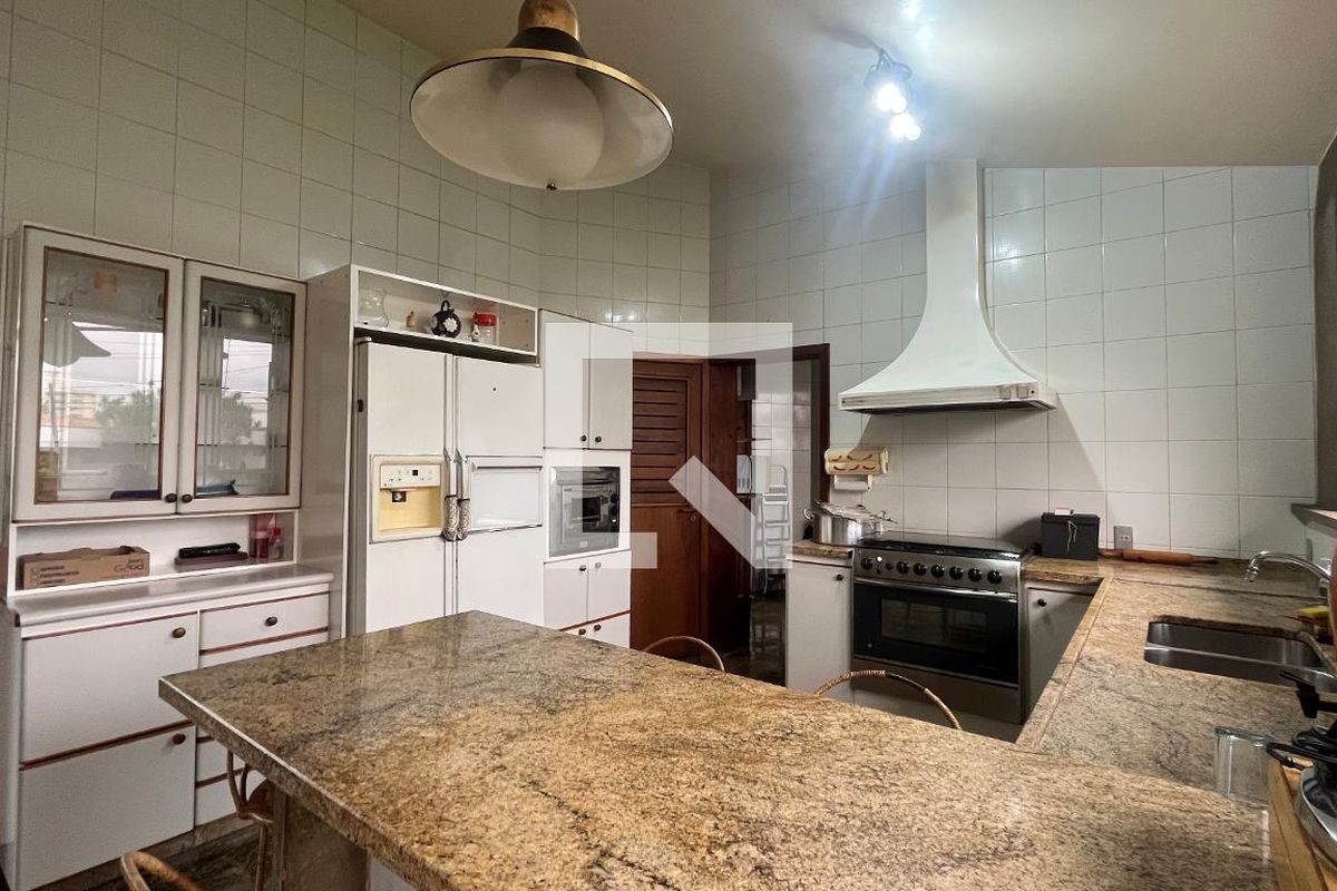 Casa à Venda - Guanabara, 5 Quartos,  345 m2 em , Campinas - sp | SoloBR