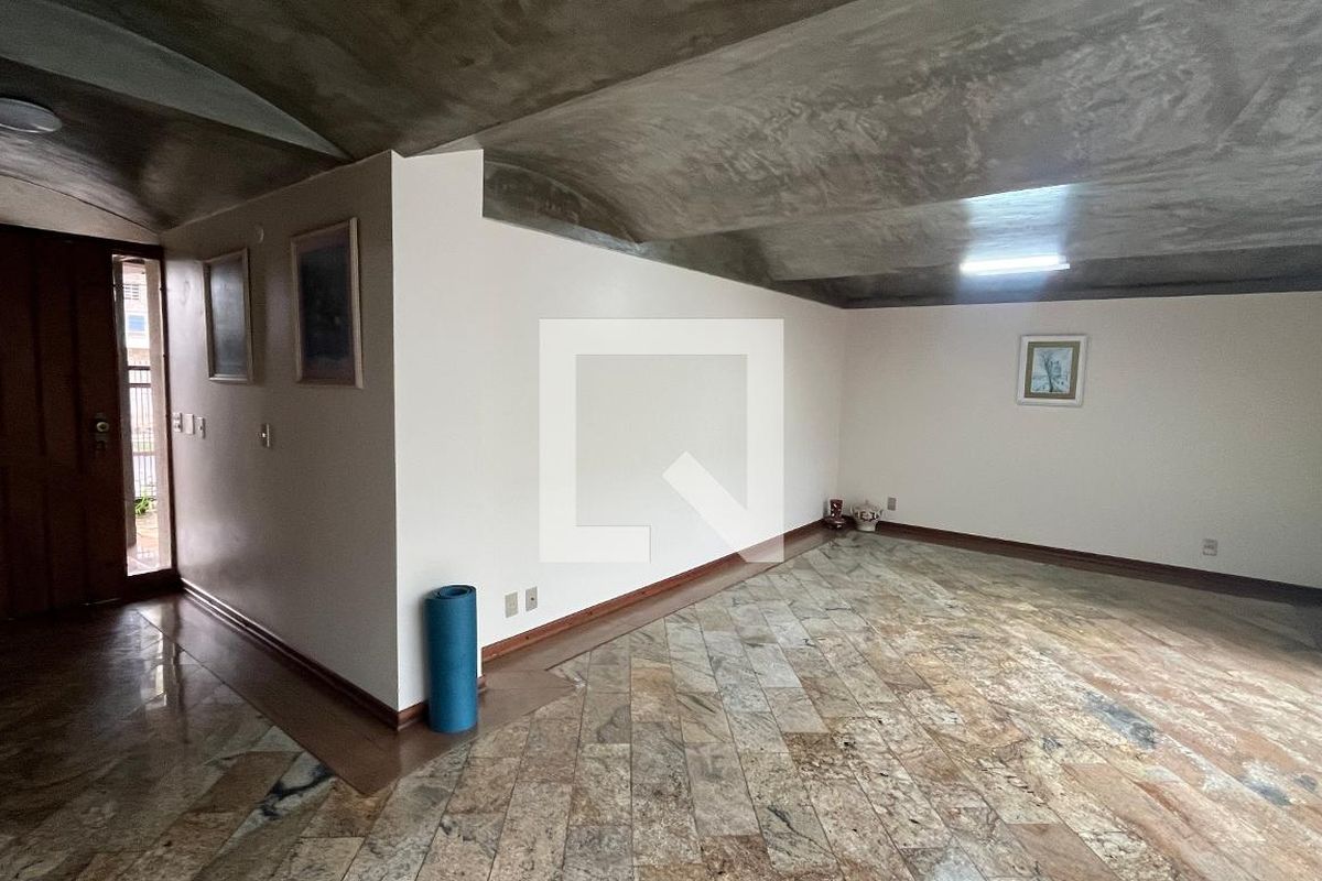 Casa à Venda - Guanabara, 5 Quartos,  345 m2 em , Campinas - sp | SoloBR