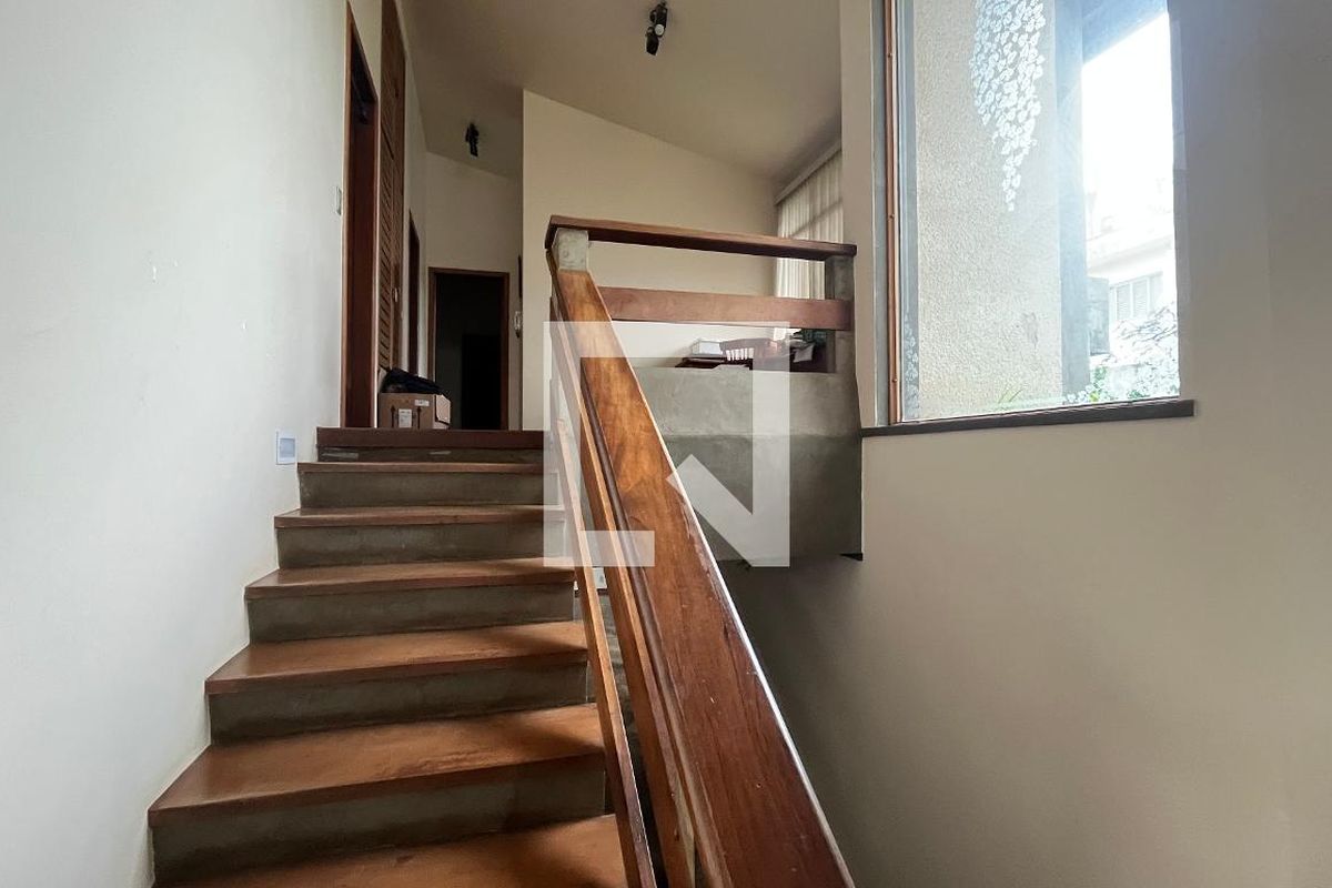 Casa à Venda - Guanabara, 5 Quartos,  345 m2 em , Campinas - sp | SoloBR