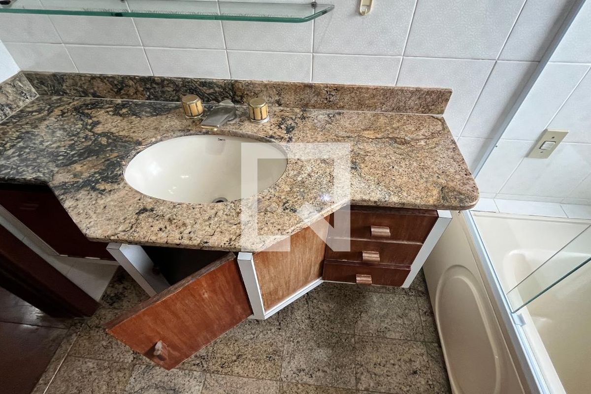 Casa à Venda - Guanabara, 5 Quartos,  345 m2 em , Campinas - sp | SoloBR