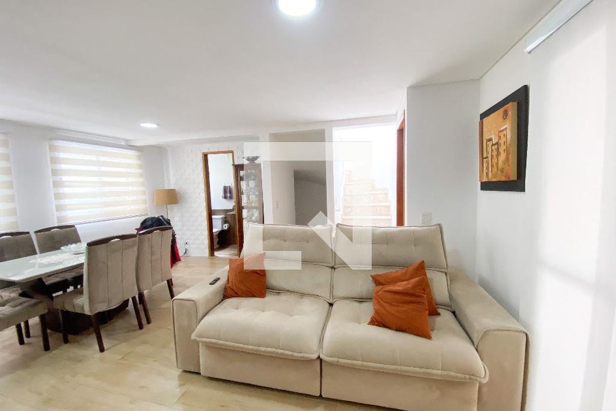 Casa, 3 quartos, 204 m² - Foto 2