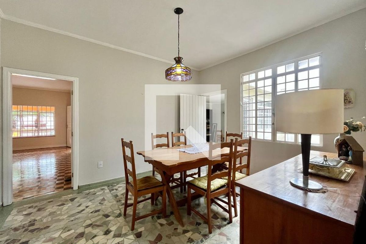 Casa à Venda - Guanabara, 3 Quartos,  250 m2 em , Campinas - sp | SoloBR