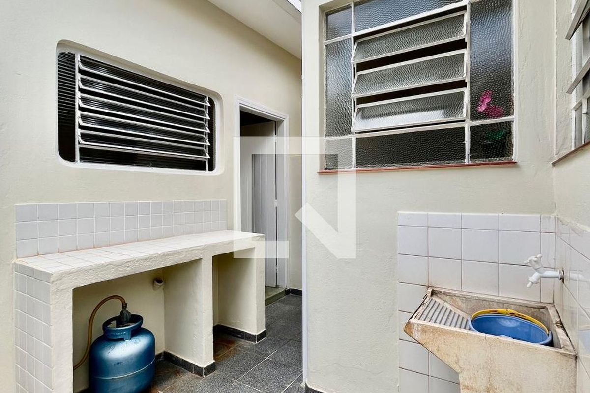 Casa à Venda - Guanabara, 3 Quartos,  250 m2 em , Campinas - sp | SoloBR