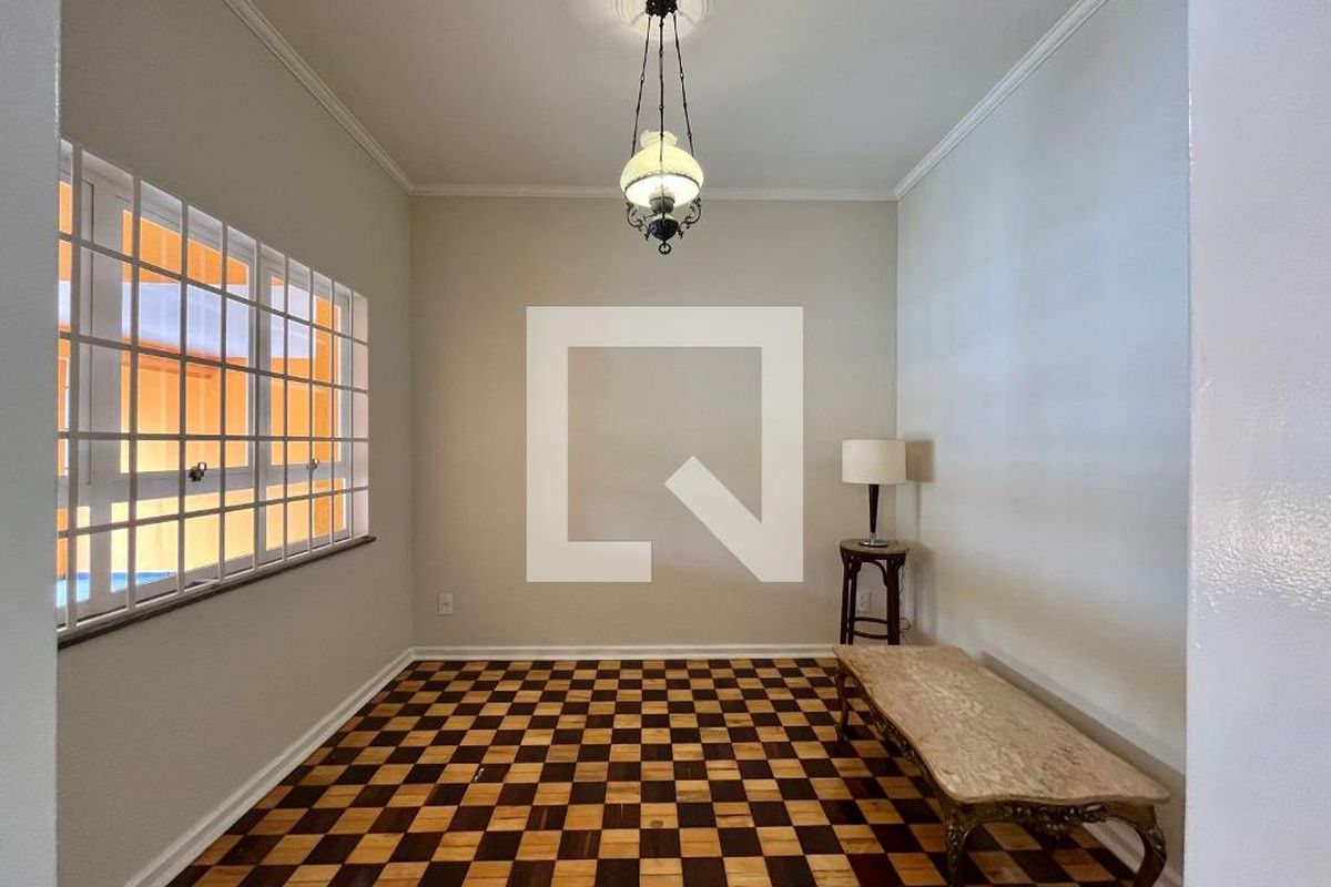 Casa à Venda - Guanabara, 3 Quartos,  250 m2 em , Campinas - sp | SoloBR