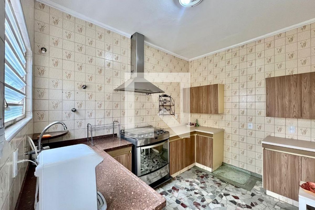 Casa à Venda - Guanabara, 3 Quartos,  250 m2 em , Campinas - sp | SoloBR