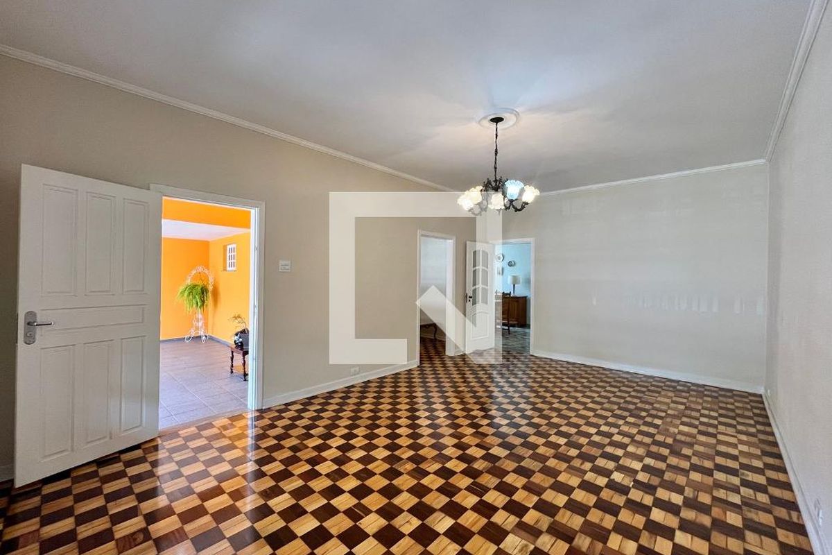 Casa à Venda - Guanabara, 3 Quartos,  250 m2 em , Campinas - sp | SoloBR