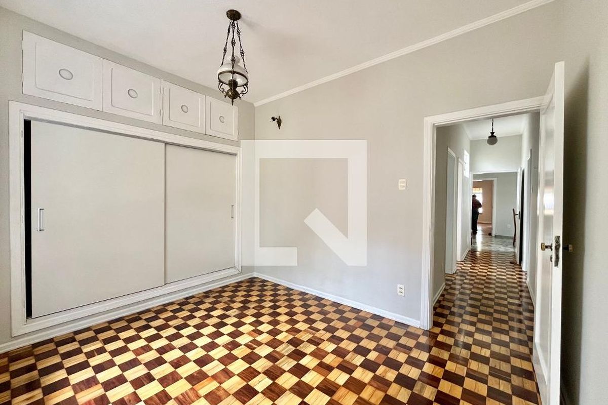 Casa à Venda - Guanabara, 3 Quartos,  250 m2 em , Campinas - sp | SoloBR