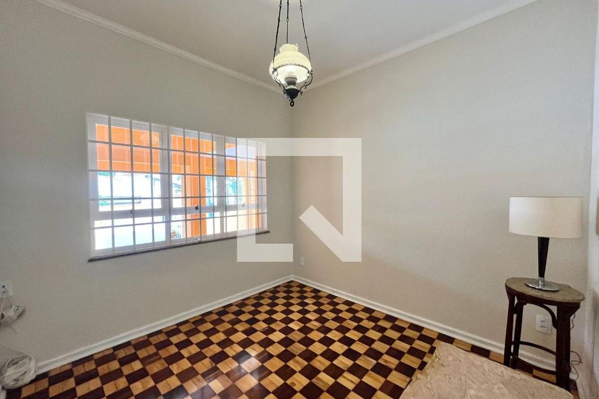 Casa à Venda - Guanabara, 3 Quartos,  250 m2 em , Campinas - sp | SoloBR