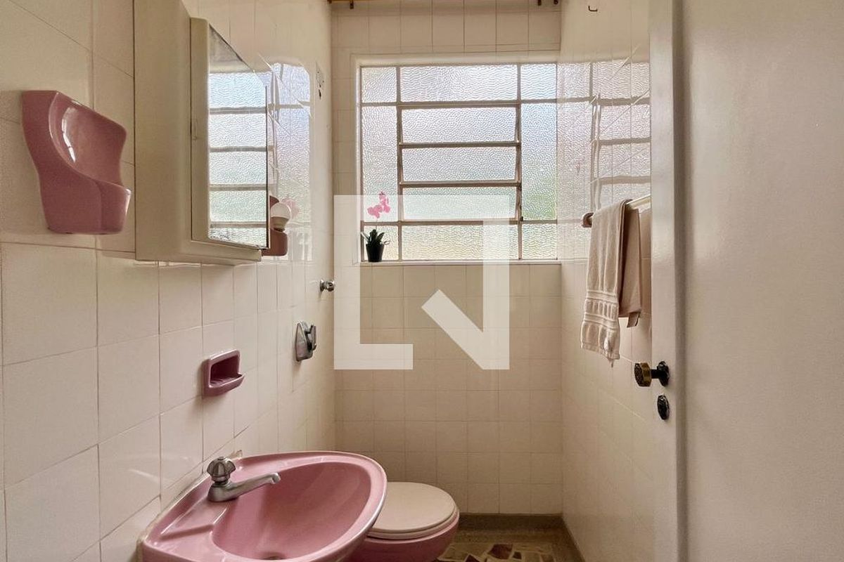 Casa à Venda - Guanabara, 3 Quartos,  250 m2 em , Campinas - sp | SoloBR