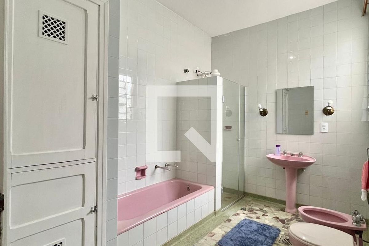 Casa à Venda - Guanabara, 3 Quartos,  250 m2 em , Campinas - sp | SoloBR