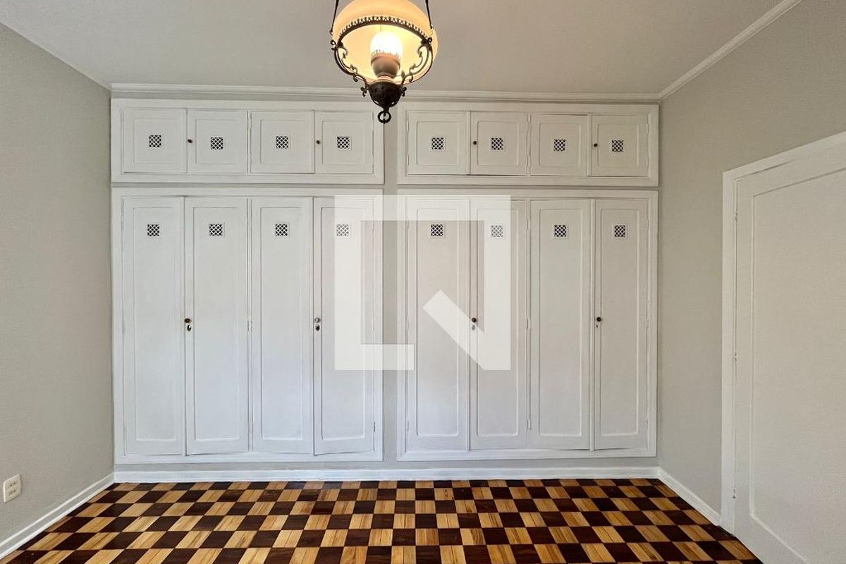 Casa à Venda - Guanabara, 3 Quartos,  250 m2 em , Campinas - sp | SoloBR