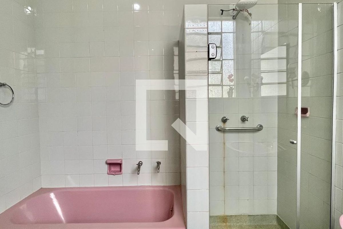 Casa à Venda - Guanabara, 3 Quartos,  250 m2 em , Campinas - sp | SoloBR