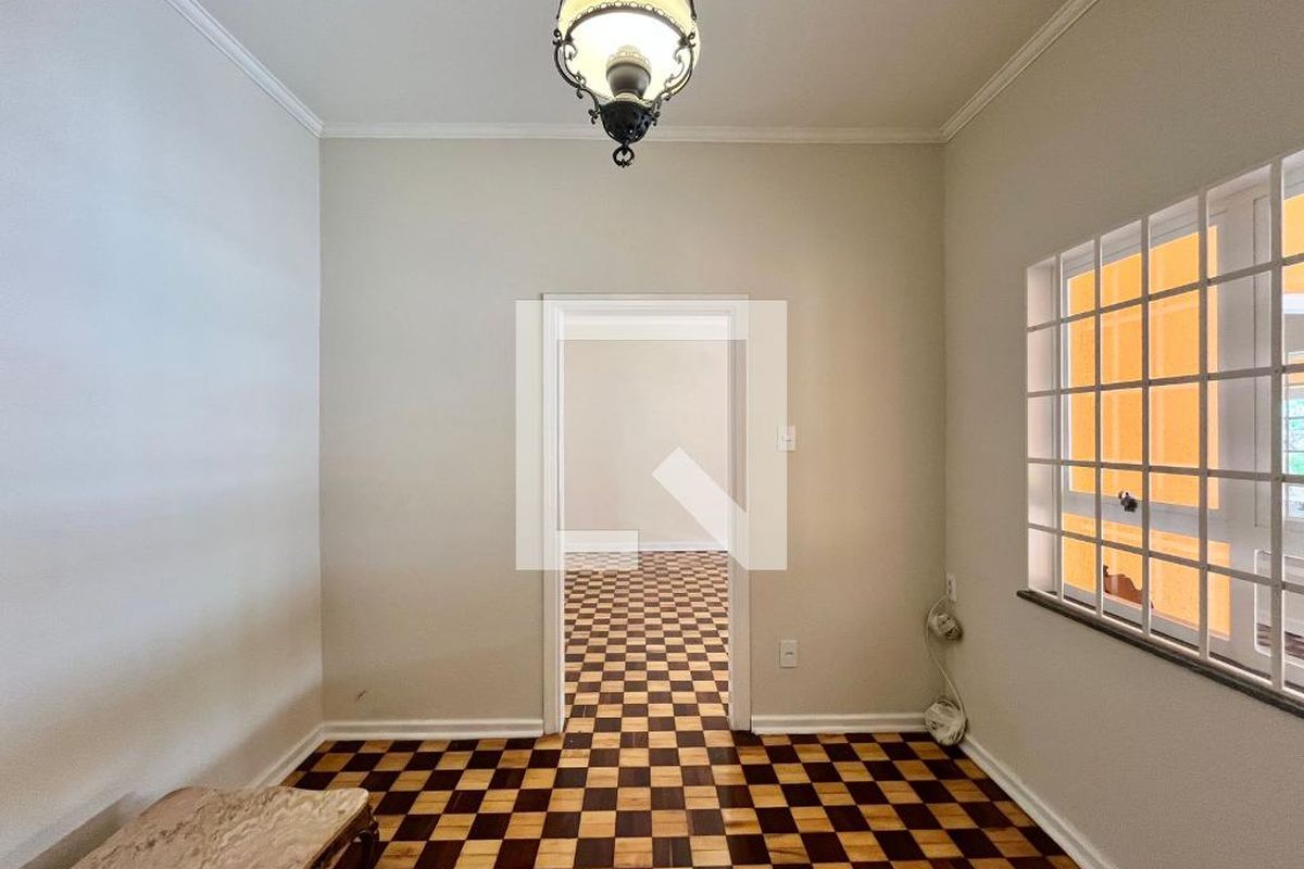 Casa à Venda - Guanabara, 3 Quartos,  250 m2 em , Campinas - sp | SoloBR