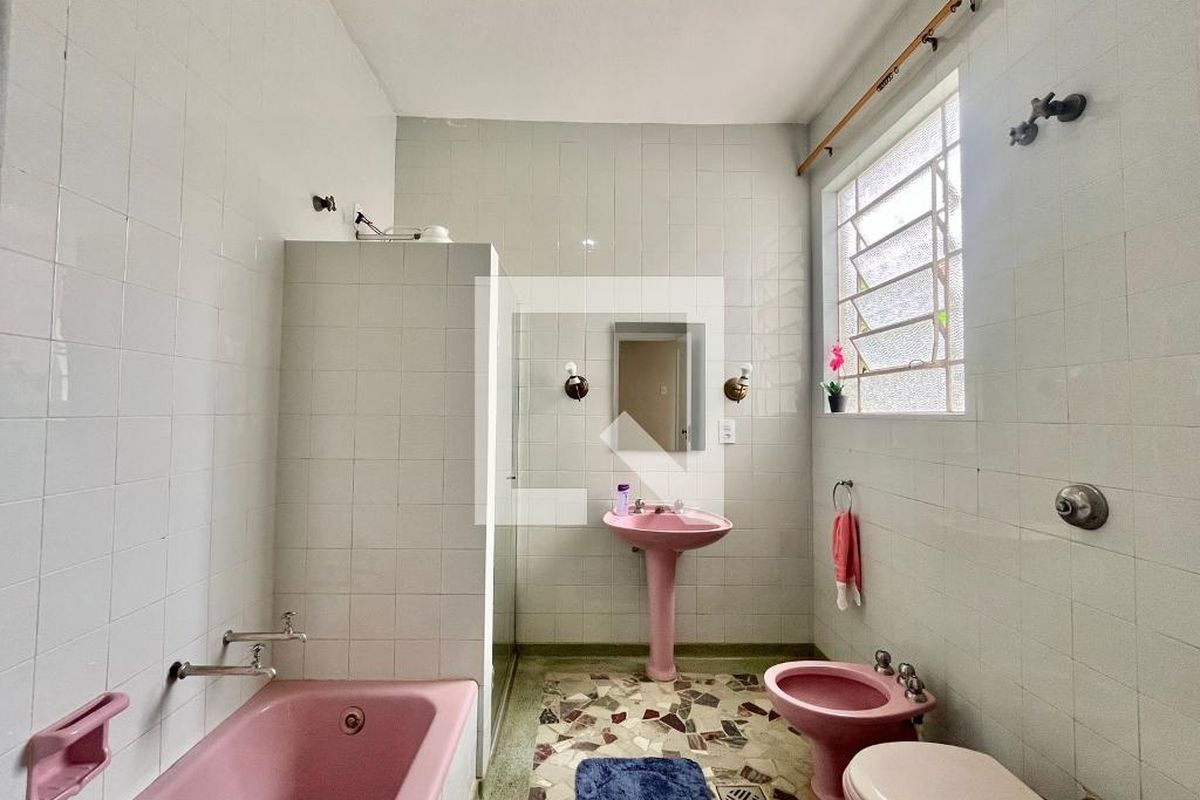 Casa à Venda - Guanabara, 3 Quartos,  250 m2 em , Campinas - sp | SoloBR
