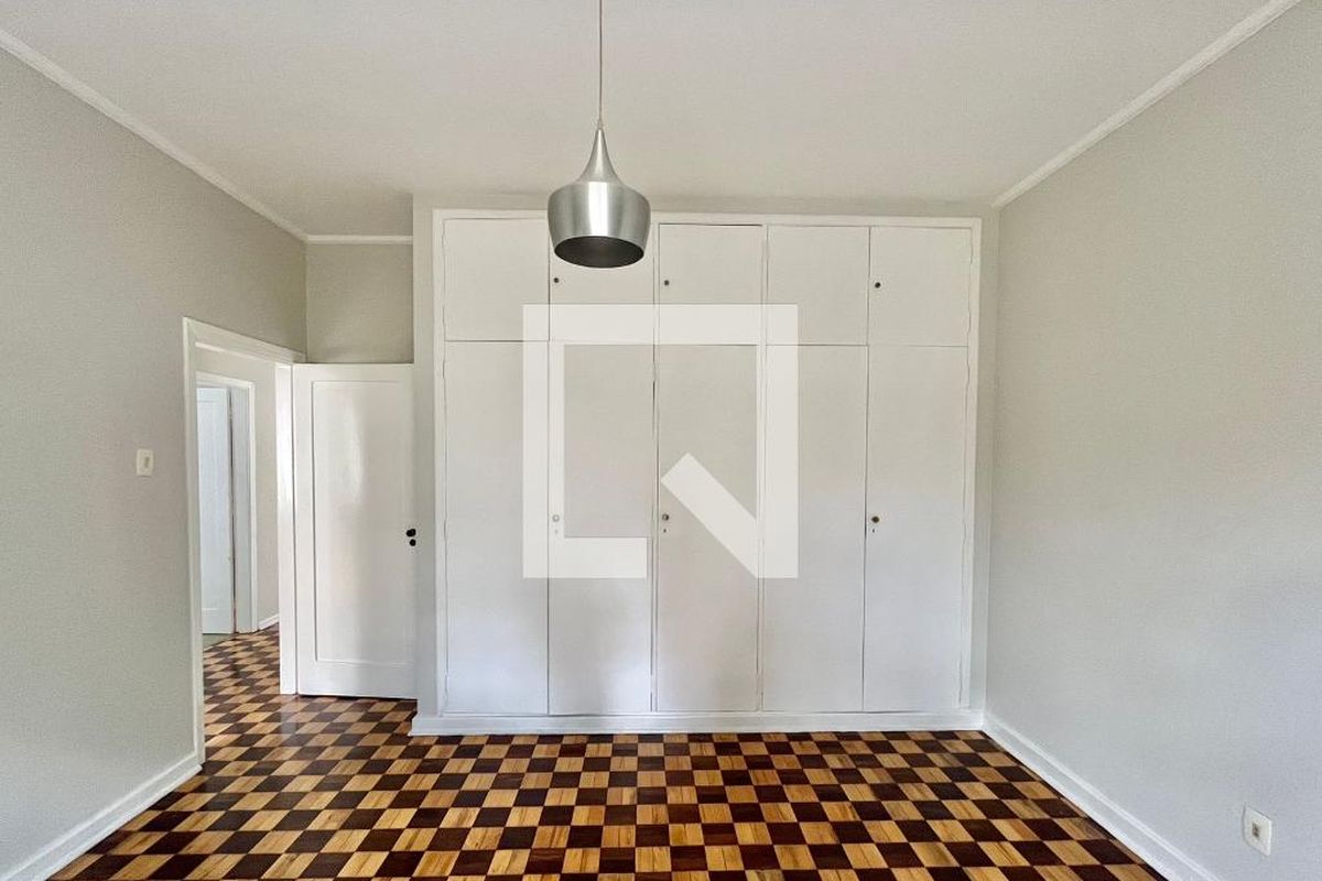 Casa à Venda - Guanabara, 3 Quartos,  250 m2 em , Campinas - sp | SoloBR