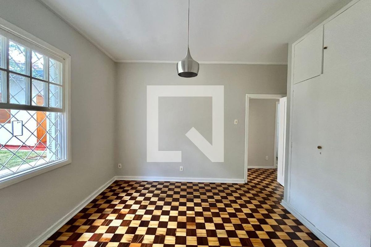 Casa à Venda - Guanabara, 3 Quartos,  250 m2 em , Campinas - sp | SoloBR