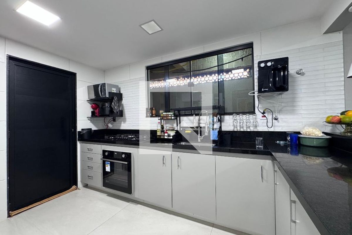 Casa, 4 quartos, 300 m² - Foto 100