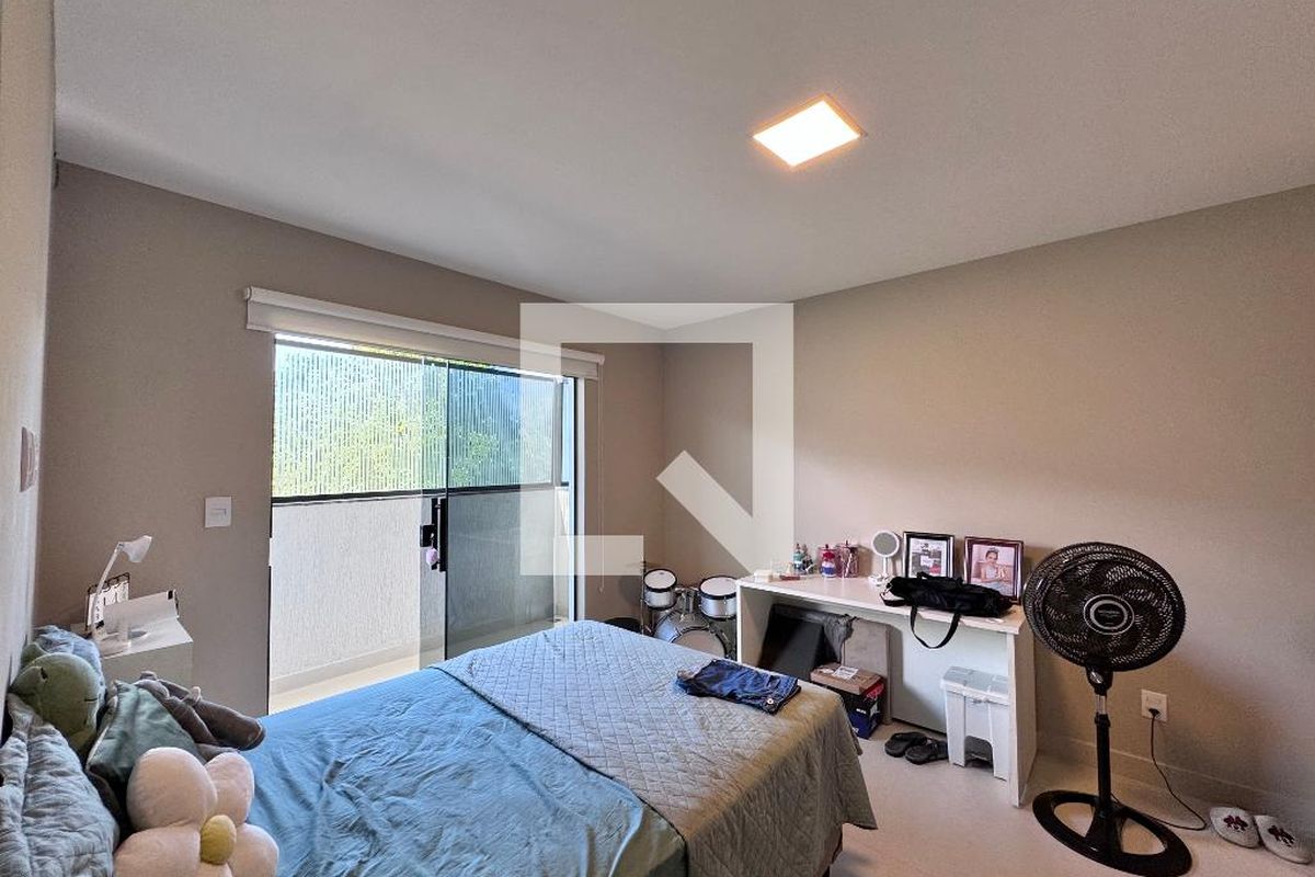 Casa, 4 quartos, 300 m² - Foto 20