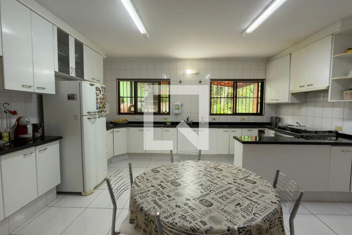 Casa, 3 quartos, 380 m² - Foto 34
