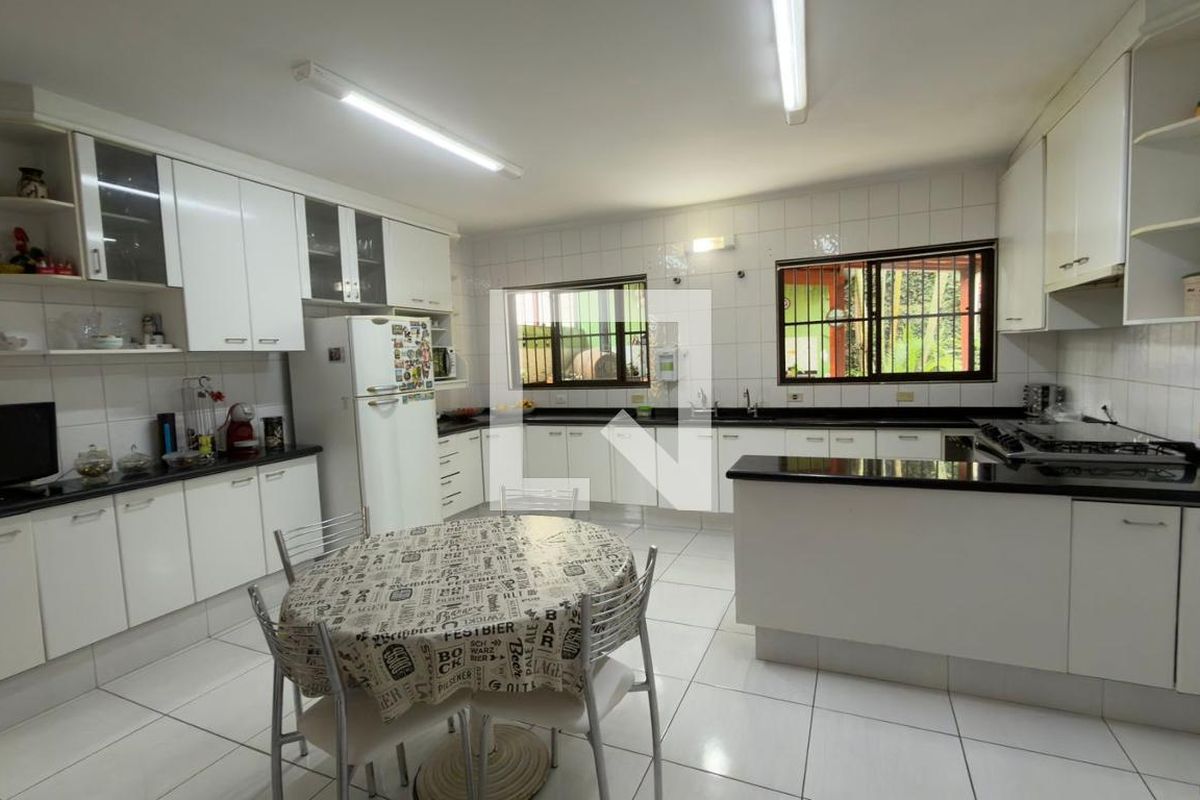 Casa, 3 quartos, 380 m² - Foto 32