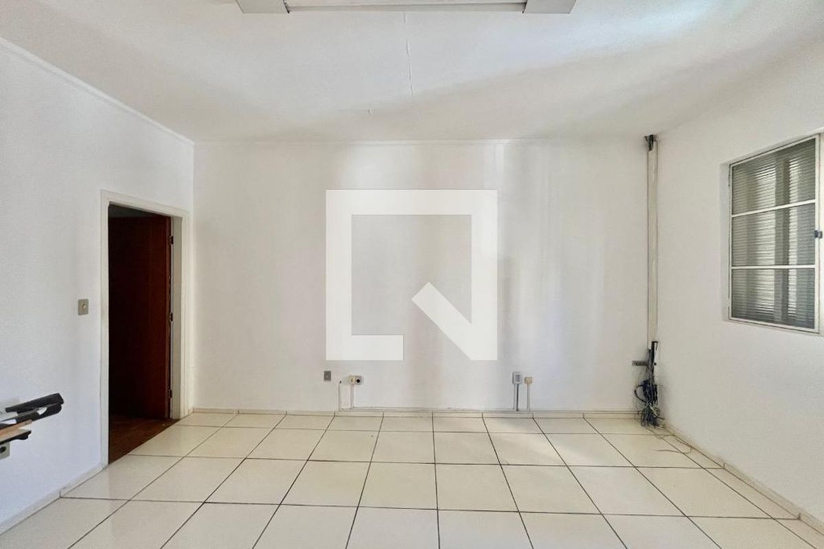 Casa à Venda - Bosque, 3 Quartos,  328 m2 em , Campinas - sp | SoloBR