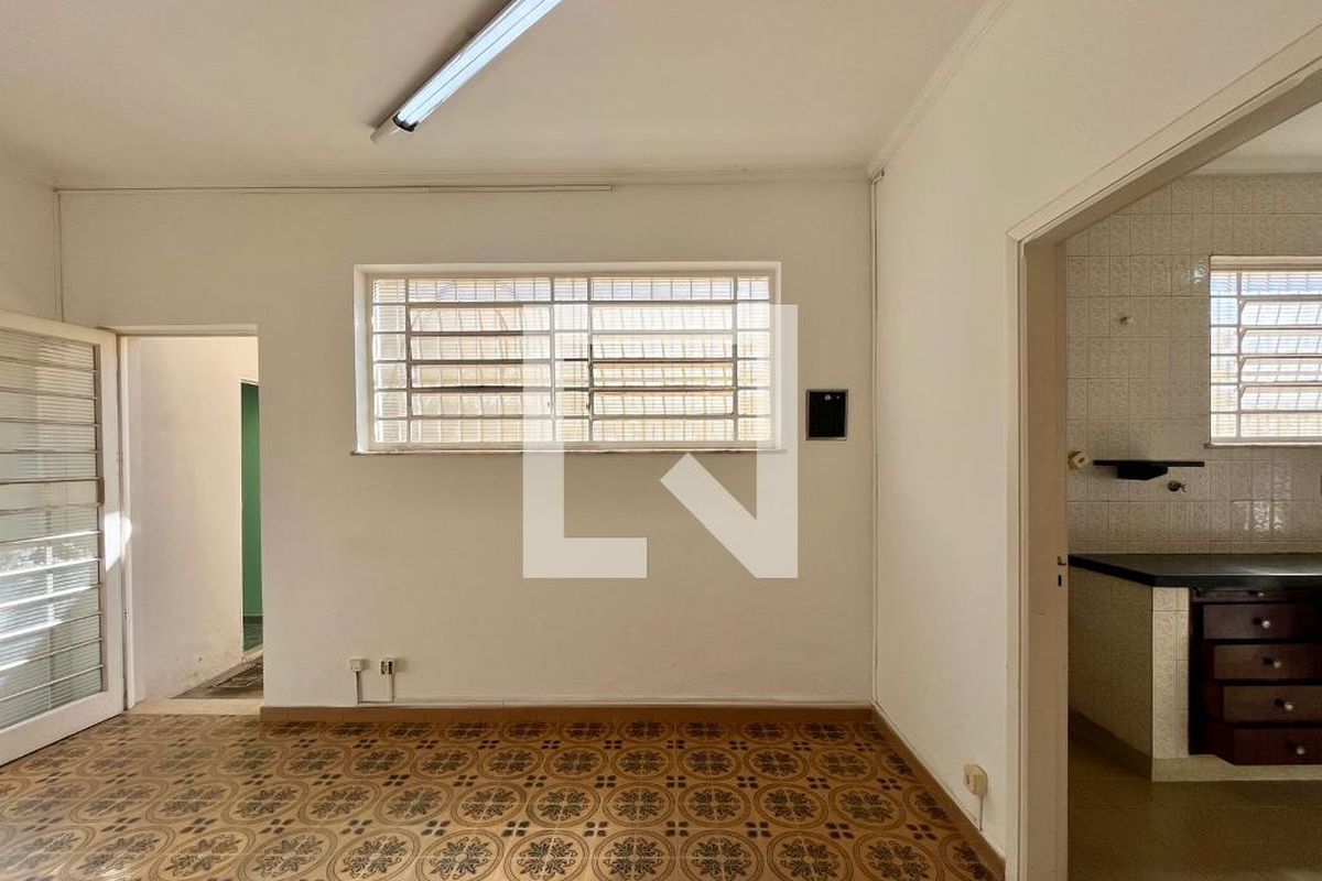 Casa à Venda - Bosque, 3 Quartos,  328 m2 em , Campinas - sp | SoloBR