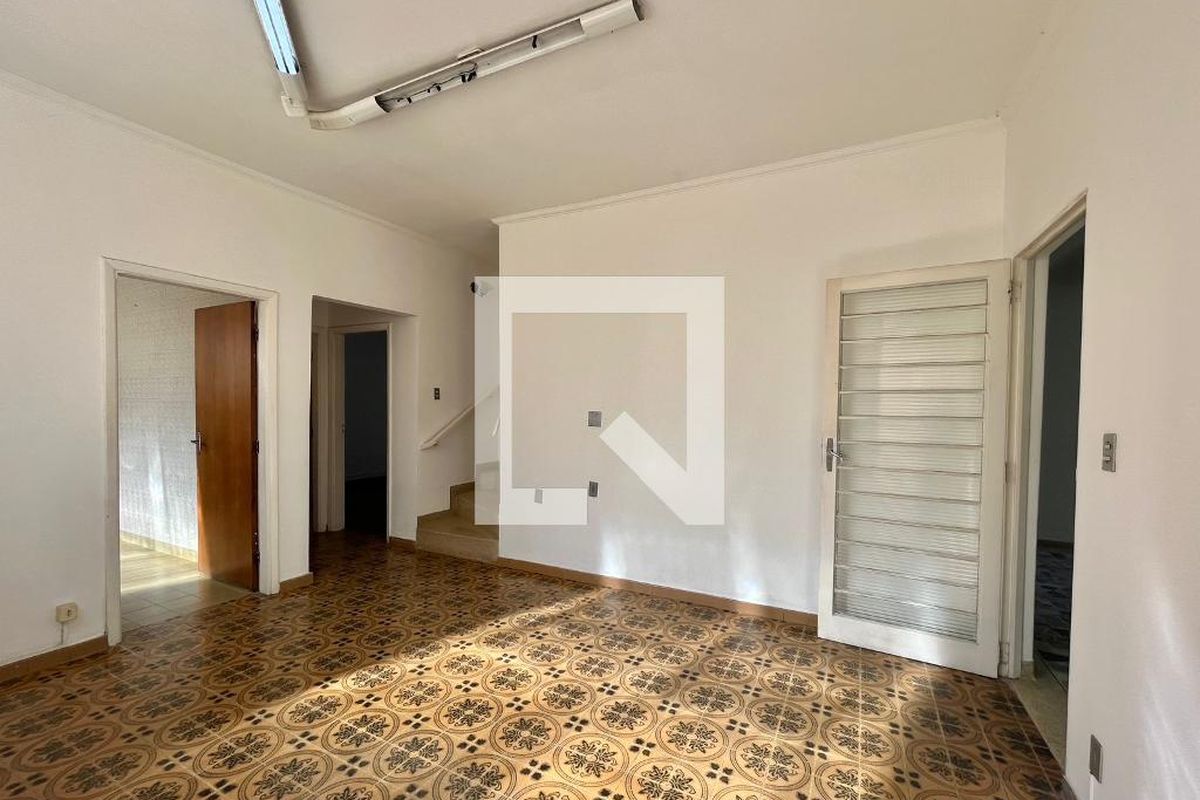 Casa à Venda - Bosque, 3 Quartos,  328 m2 em , Campinas - sp | SoloBR