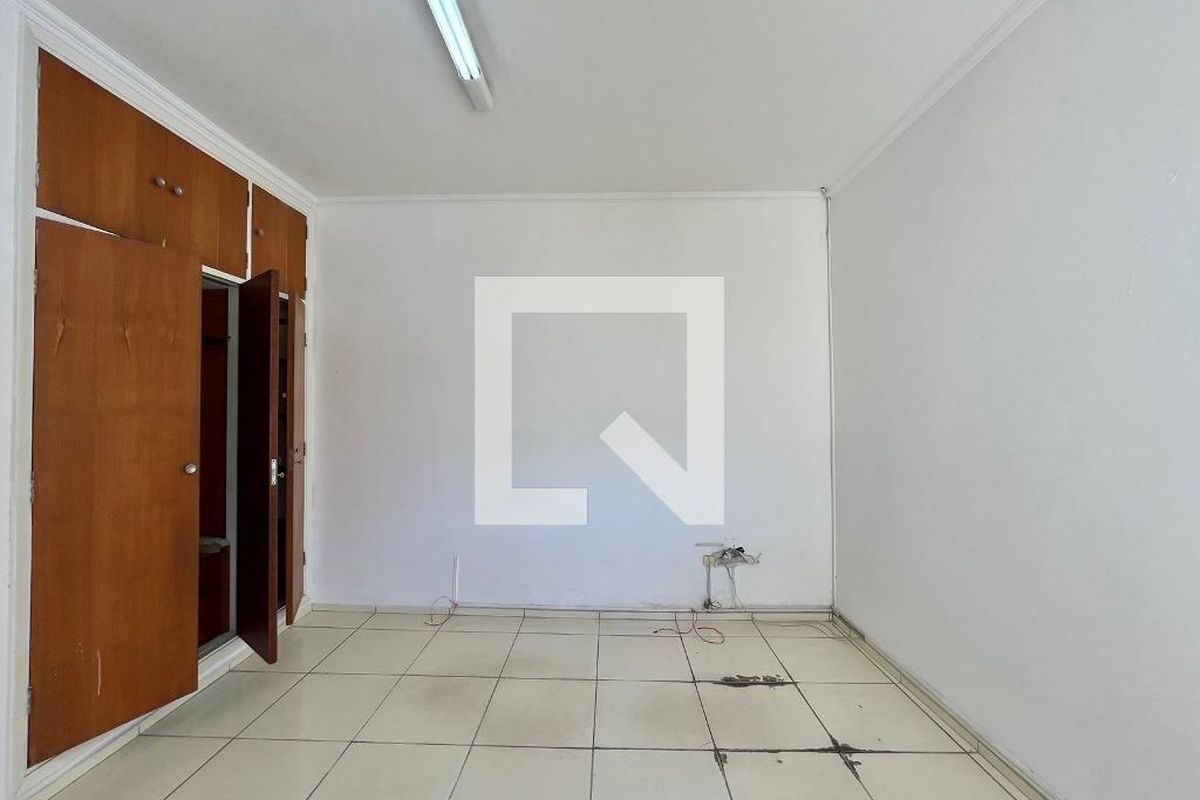 Casa à Venda - Bosque, 3 Quartos,  328 m2 em , Campinas - sp | SoloBR