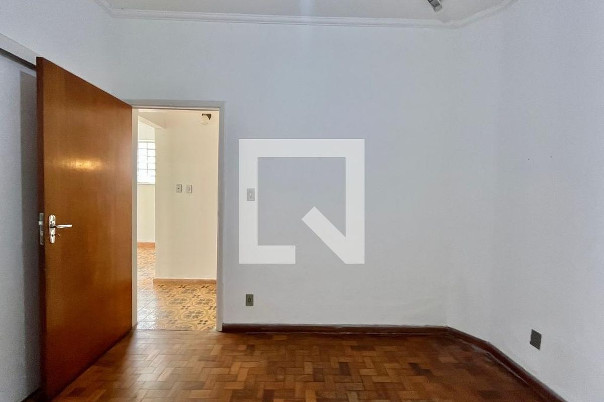 Casa à Venda - Bosque, 3 Quartos,  328 m2 em , Campinas - sp | SoloBR