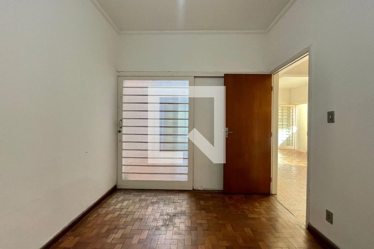 Casa à Venda - Bosque, 3 Quartos,  328 m2 em , Campinas - sp | SoloBR